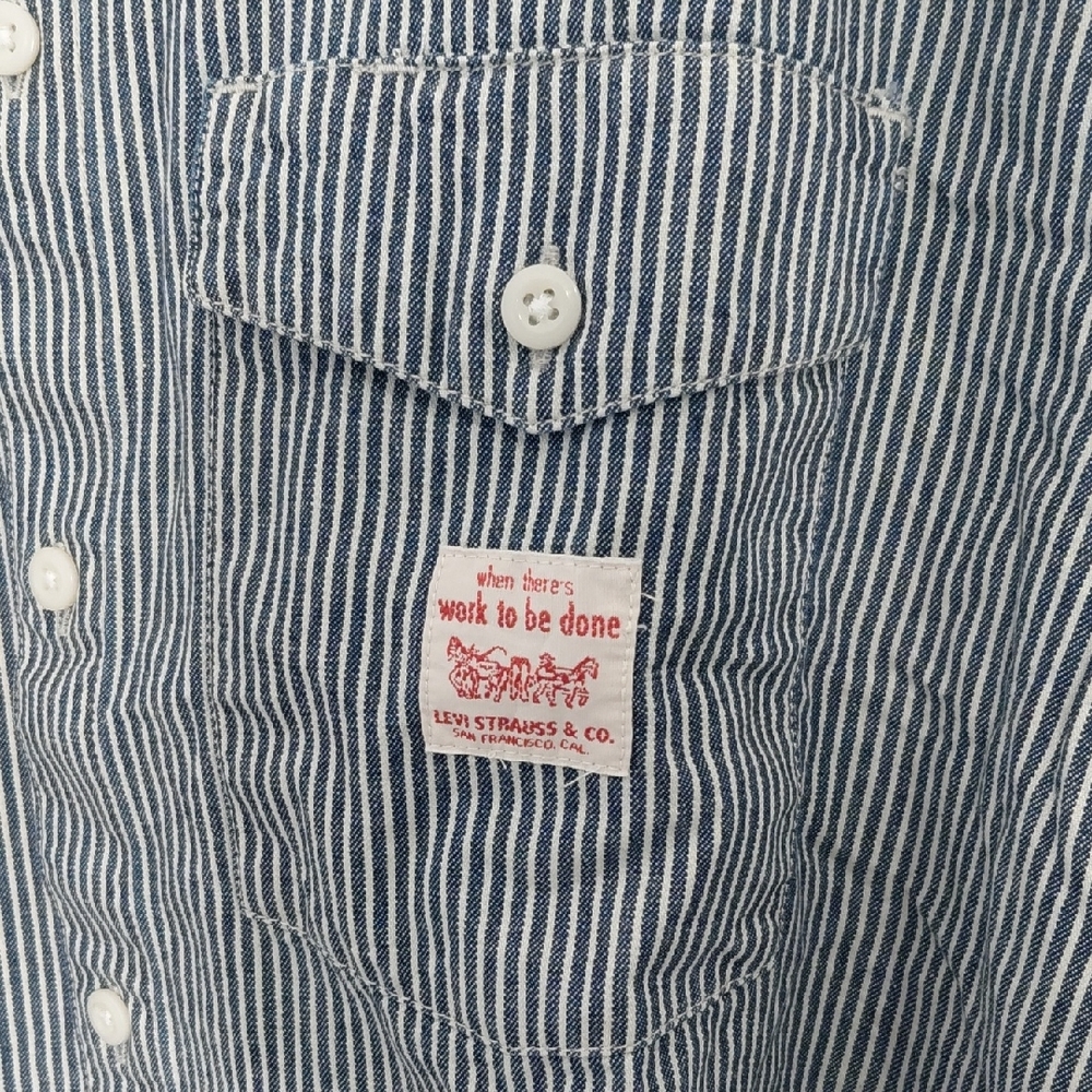 Levi's Blue and White Striped Men's Shirt - Picture 4 of 8